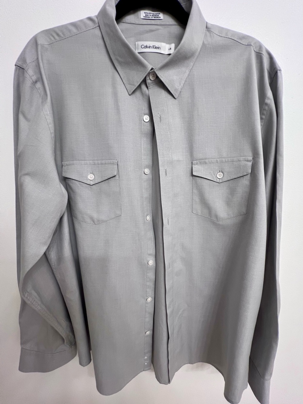 Calvin Klein Men’s Gray 100% Cotton Long Sleeve Button Down Shirt - Size Large